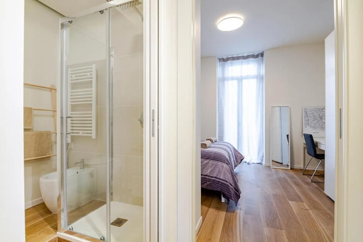 New Charming Milanese Apartment Near Loreto